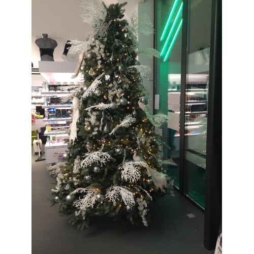 kerstboom 300 cm met deco/Ledverlichting