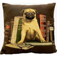 Sierkussen Pug And Books Brown